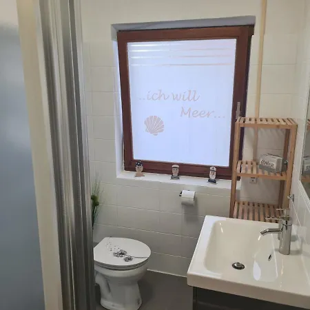 Ferienwohnung 50120 קרוליננזיל